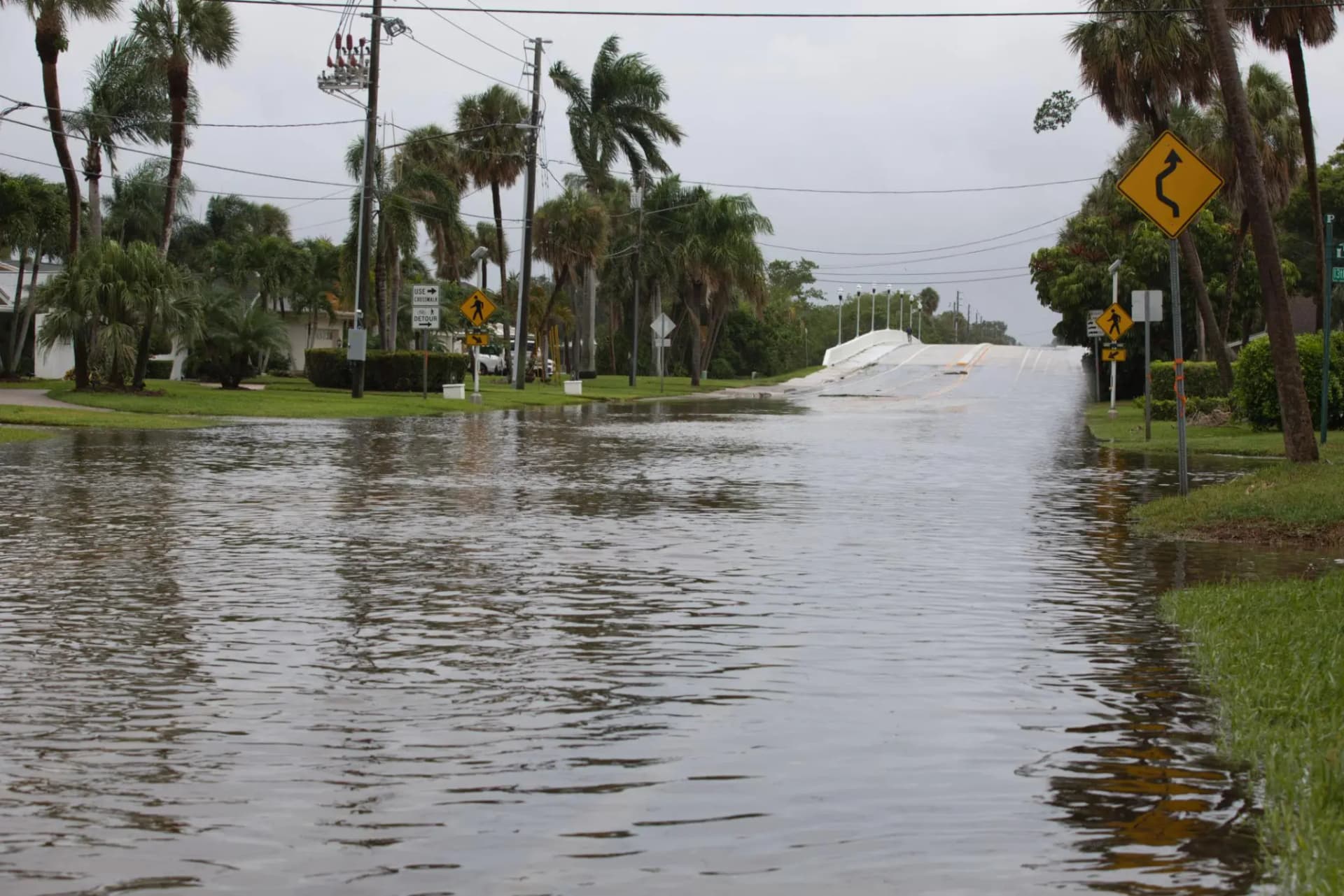 Flood-compromised foundation home sold as-is in St Petersburg